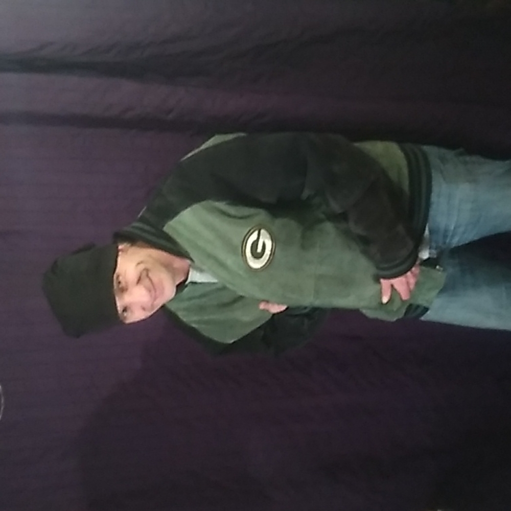 Vintage XXL NFL Game Day Packers Logo Mens Suede Leather Jacket.